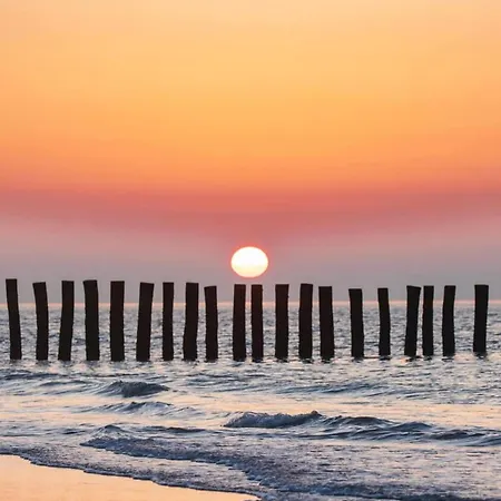 L'abreuvoir De La Mer- -