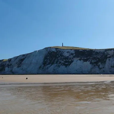 L'abreuvoir De La Mer- - * Sangatte